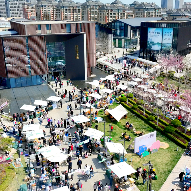 С������